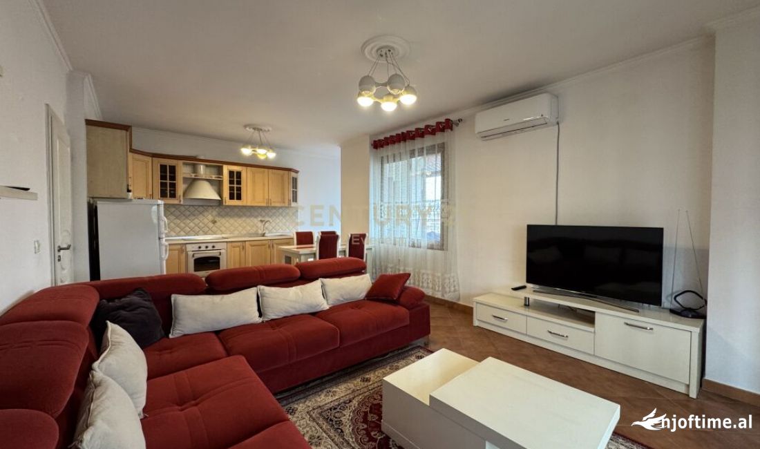 Shtepi me qera Apartament ne Tirane, 2+1, Mobilimi E mobiluar, Pagesa 590  Euro.