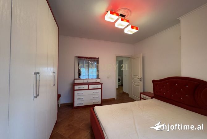 Shtepi me qera Apartament ne Tirane, 2+1, Mobilimi E mobiluar, Pagesa 590  Euro.
