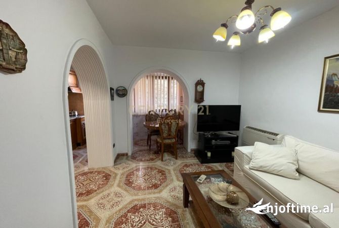 Shtepi me qera 2+1 ne Tirane - 500 Euro