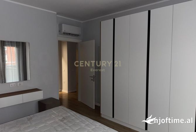 Shtepi me qera Apartament ne Tirane, 2+1, Mobilimi E mobiluar, Pagesa 650  Euro.