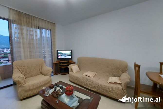 Shtepi me qera 1+1 ne Tirane - 350 Euro