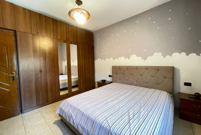 Shtepi me qera Apartament ne Tirane, 1+1, Mobilimi E mobiluar, Pagesa 450  Euro.