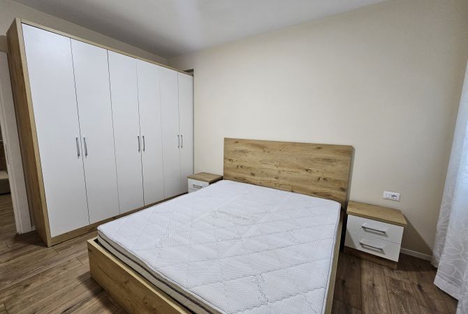 Shtepi me qera Apartament ne Tirane, 2+1, Mobilimi E mobiluar, Pagesa 650  Euro.