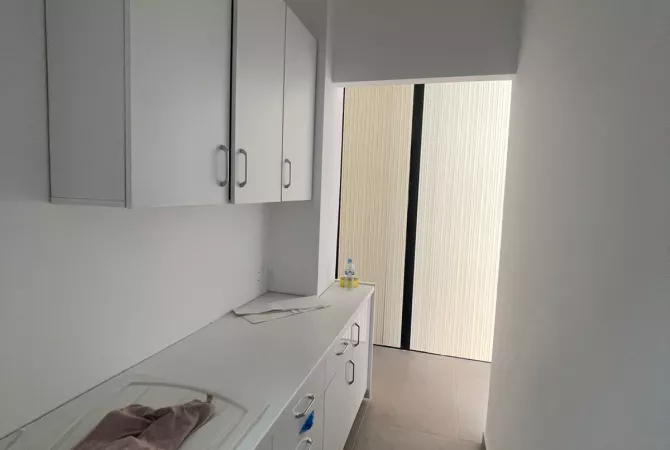 Rruga Dritan Hoxha Ambient per qira 