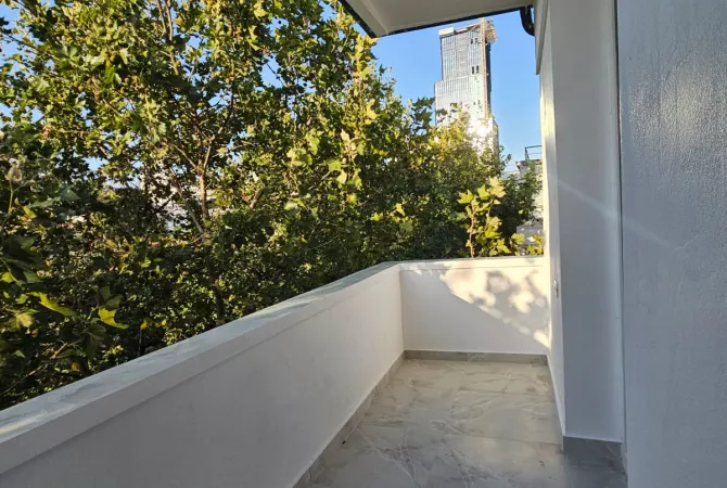 Shtepi ne shitje Apartament ne Tirane, 2+1, Mobilimi Bosh, pa mobiluar, Pagesa 173,000  Euro.