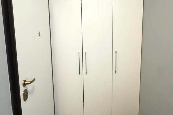 Farmacia 10, shesim apartament 2+1+Post Parkimi