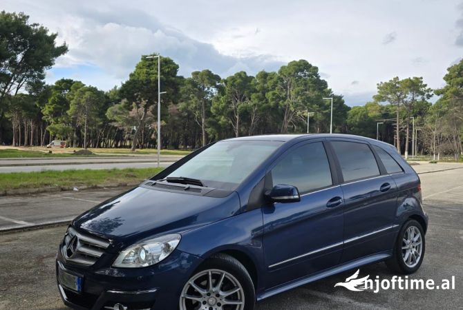 Makina ne shitje  ne Vlore - 6,000 Euro