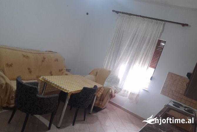 Shtepi me qera 1+1 ne Tirane - 250 Euro