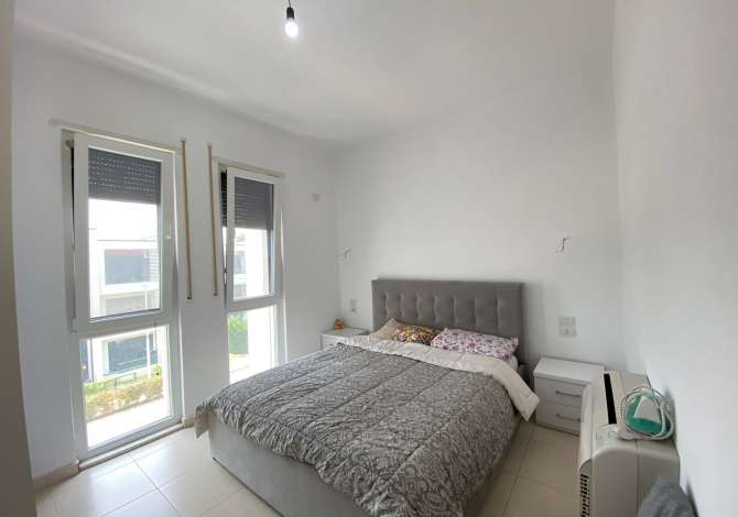 Shtepi ne shitje Apartament ne Durres, 1+1, Mobilimi E mobiluar, Pagesa 220,000  Euro.