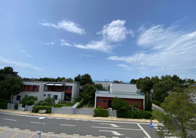 Shtepi ne shitje Apartament ne Durres, 1+1, Mobilimi E mobiluar, Pagesa 220,000  Euro.