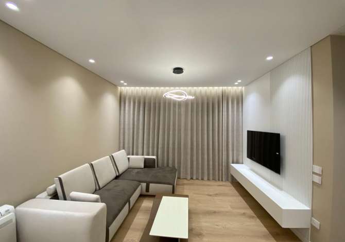 Shtepi me qera 1+1 ne Tirane - 900 Euro