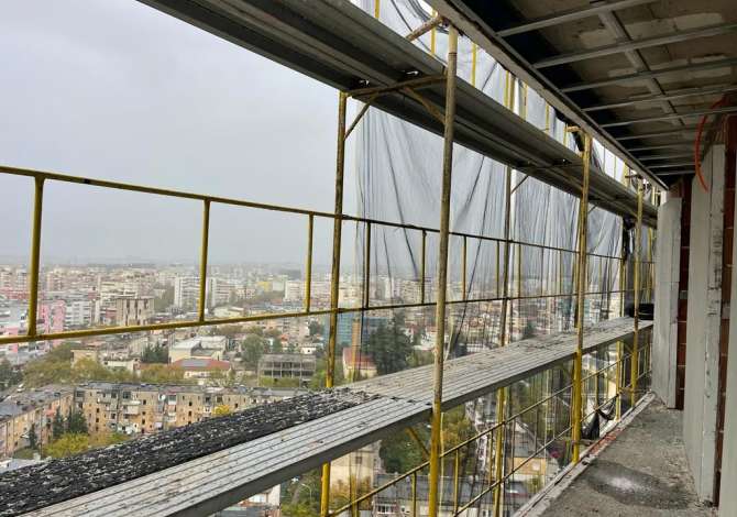 Ambient biznesi me qera 3+1 ne Tirane - 2,500 Euro