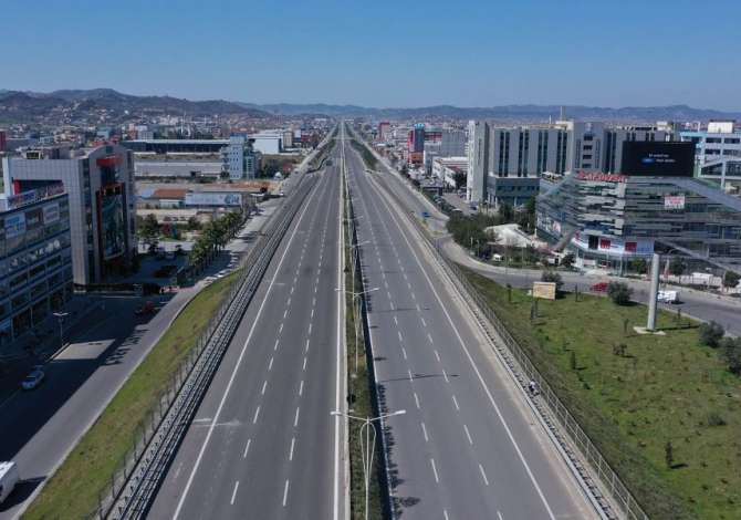 Ambient biznesi me qera 5+1 ne Tirane - 100 Euro