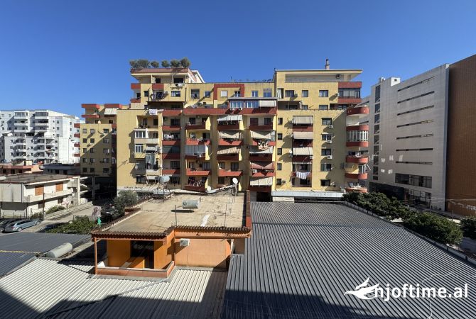 Shtepi ne shitje 2+1 ne Tirane - 125,000 Euro
