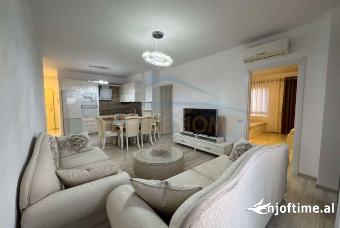 Shtepi ne shitje Apartament ne Tirane, 2+1, Mobilimi E mobiluar, Pagesa 260,000  Euro.