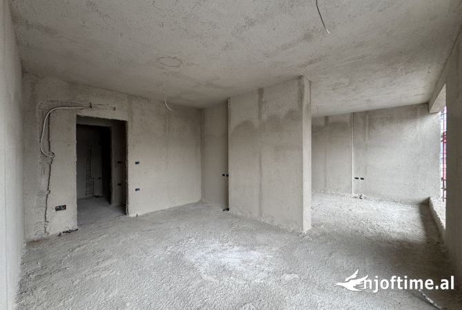 Shtepi ne shitje 2+1 ne Tirane - 260,000 Euro