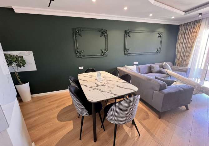 Shtepi me qera 2+1 ne Tirane - 1,300 Euro