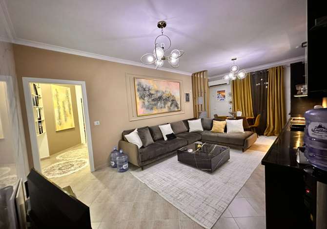 Shtepi me qera 2+1 ne Tirane - 700 Euro