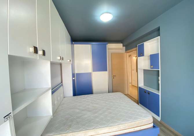 Shtepi me qera Apartament ne Tirane, 3+1, Mobilimi E mobiluar, Pagesa 2,000  Euro.