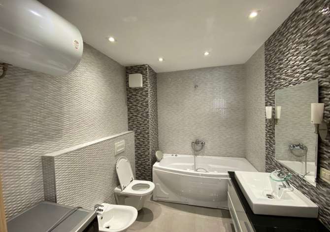 Shtepi me qera Apartament ne Tirane, 3+1, Mobilimi E mobiluar, Pagesa 2,000  Euro.