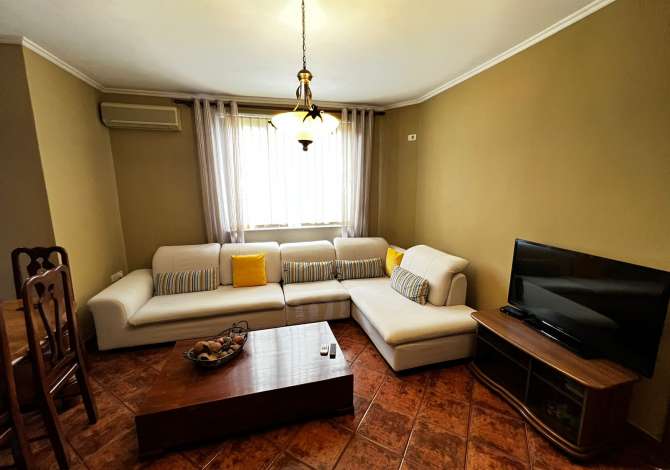 Shtepi me qera 3+1 ne Tirane - 700 Euro