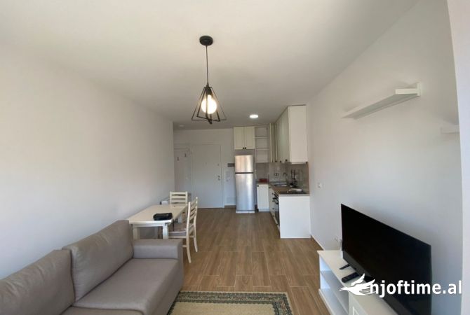 Shtepi me qera 1+1 ne Tirane - 550 Euro