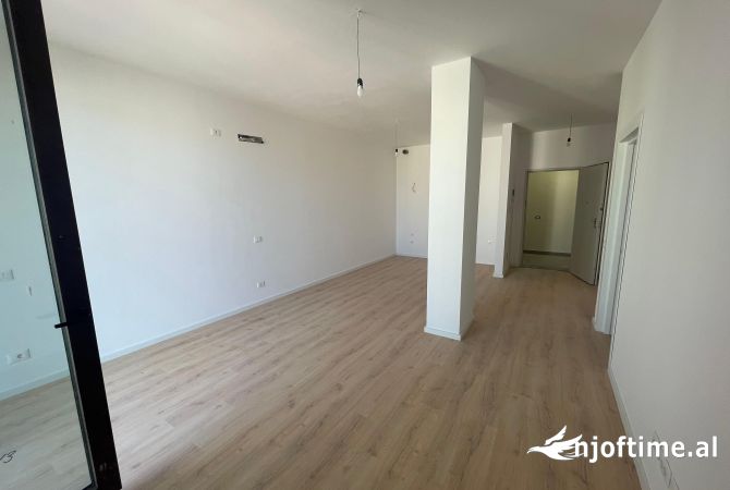 Apartment for sale in Tirana 2+1, Emty