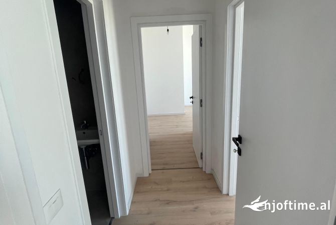 Apartment for sale in Tirana 2+1, Emty