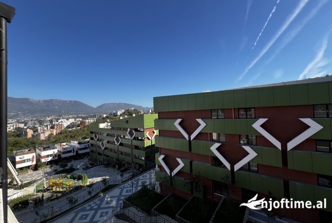 Shtepi ne shitje Apartament ne Tirane, 2+1, Mobilimi Bosh, pa mobiluar, Pagesa 176,000  Euro.