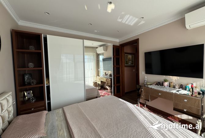 Shtepi me qera Apartament ne Tirane, 2+1, Mobilimi E mobiluar, Pagesa 2,300  Euro.