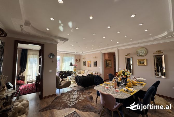 Shtepi me qera 2+1 ne Tirane - 2,300 Euro