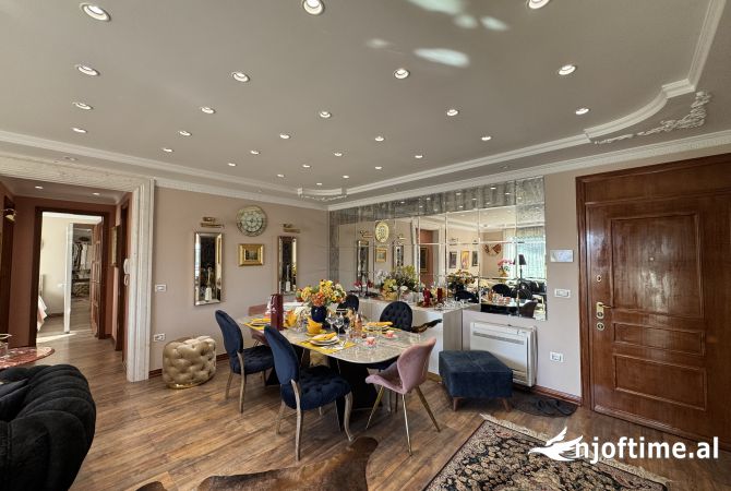 Shtepi me qera Apartament ne Tirane, 2+1, Mobilimi E mobiluar, Pagesa 2,300  Euro.