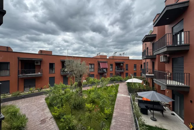 Shtepi ne shitje Apartament ne Tirane, 2+1, Mobilimi E mobiluar, Pagesa 210,000  Euro.