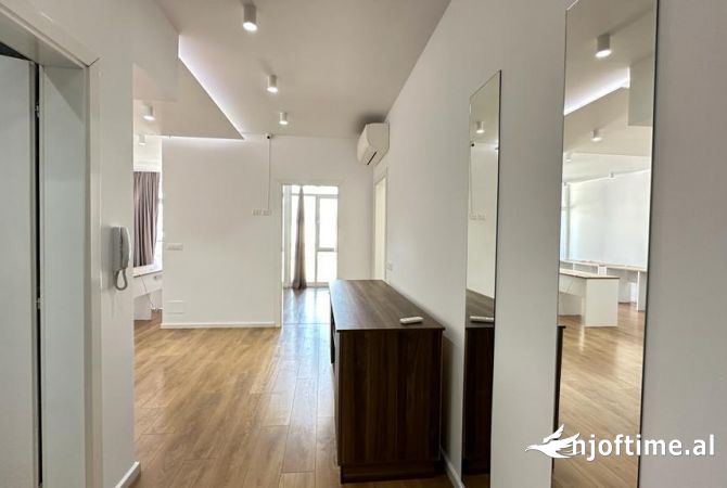 QERA AMBIENT ZYRASH KOMPLEKSI KIKA 2 KOMUNA E PARISIT!