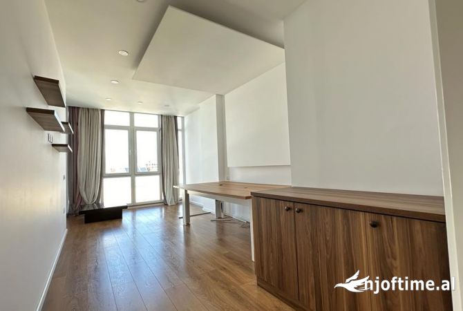 QERA AMBIENT ZYRASH KOMPLEKSI KIKA 2 KOMUNA E PARISIT!