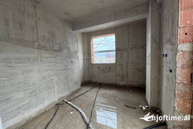 SHITET APARTAMENT 2+1 ME VERANDE KOMUNA E PARISIT TIRANE!