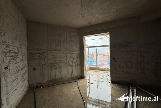 Ambient biznesi ne shitje 1+1 ne Tirane - 264,000 Euro