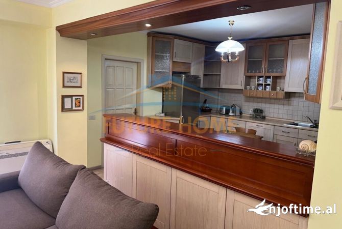 Shtepi me qera Apartament ne Tirane, 2+1, Mobilimi E mobiluar, Pagesa 1,000  Euro.