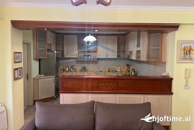 Shtepi me qera 2+1 ne Tirane - 1,000 Euro