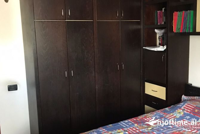 Shtepi me qera 3+1 ne Tirane - 650 Euro