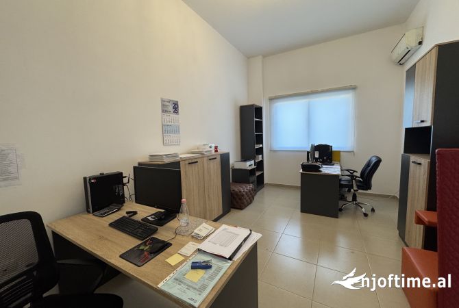 Disponojme kapanon per qera ne Autostraden Tirane - Durres