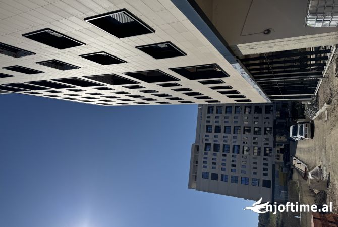 Shtepi ne shitje Apartament ne Tirane, 3+1, Mobilimi Bosh, pa mobiluar, Pagesa 340,000  Euro.