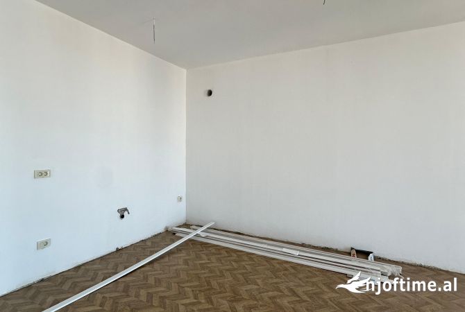 Shtepi ne shitje 1+1 ne Tirane - 165,000 Euro