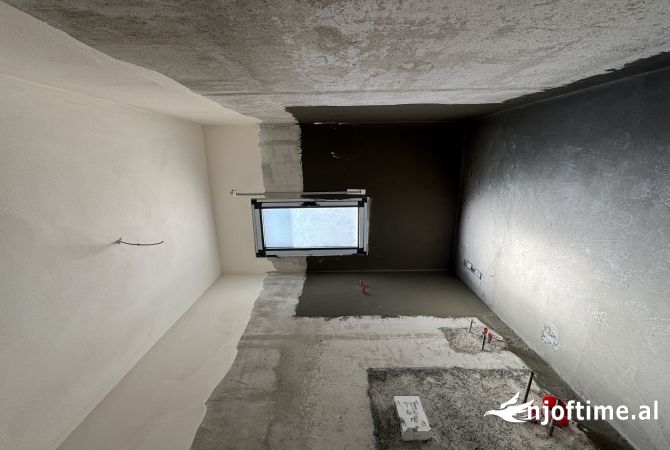Shtepi ne shitje Apartament ne Tirane, 2+1, Mobilimi Bosh, pa mobiluar, Pagesa 195,000  Euro.