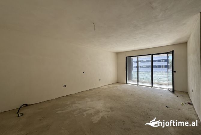 Shtepi ne shitje Apartament ne Tirane, 2+1, Mobilimi Bosh, pa mobiluar, Pagesa 195,000  Euro.