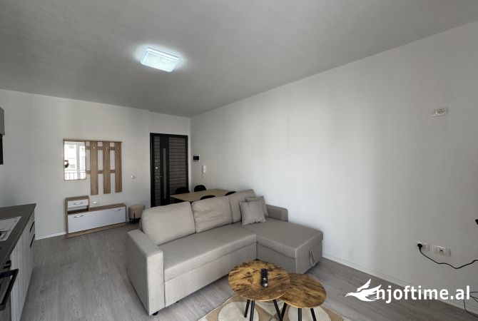 Shtepi me qera Apartament ne Tirane, 1+1, Mobilimi E mobiluar, Pagesa 450  Euro.