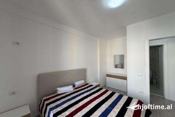 Shtepi me qera Apartament ne Tirane, 1+1, Mobilimi E mobiluar, Pagesa 450  Euro.
