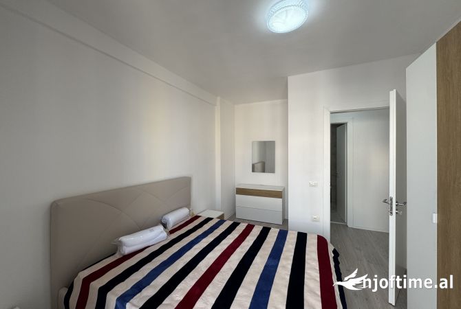 Shtepi me qera Apartament ne Tirane, 1+1, Mobilimi E mobiluar, Pagesa 450  Euro.