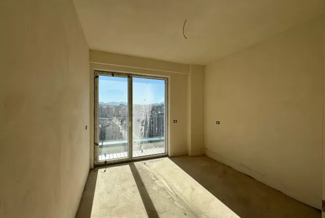 Apartment for sale in Tirana 3+1, Emty