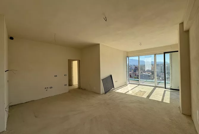 Apartment for sale in Tirana 3+1, Emty